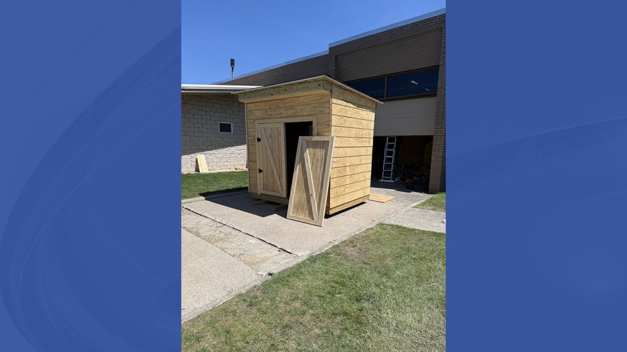 fitch-students-build-sheds-for-playground