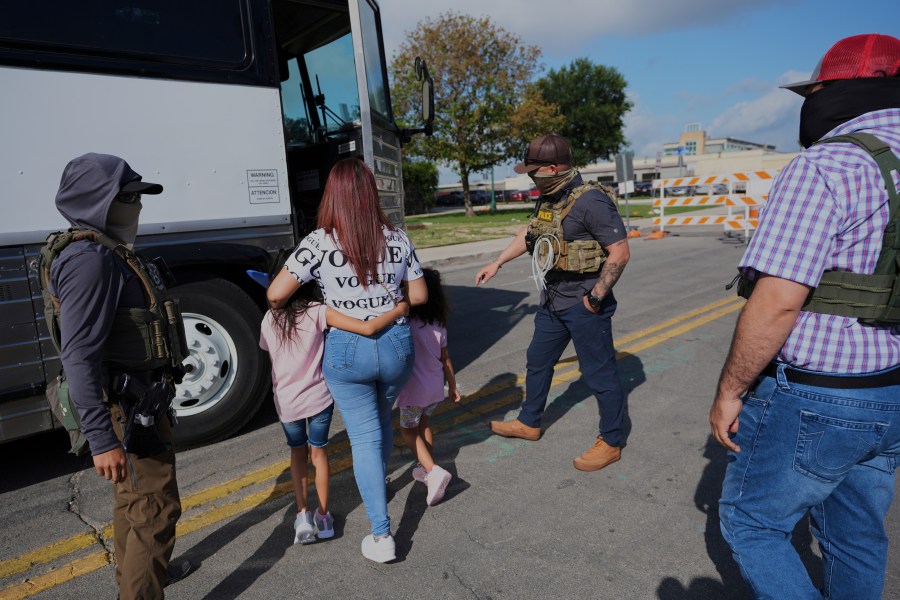report:-voluntary-immigrant-departure-orders-up-1,000%