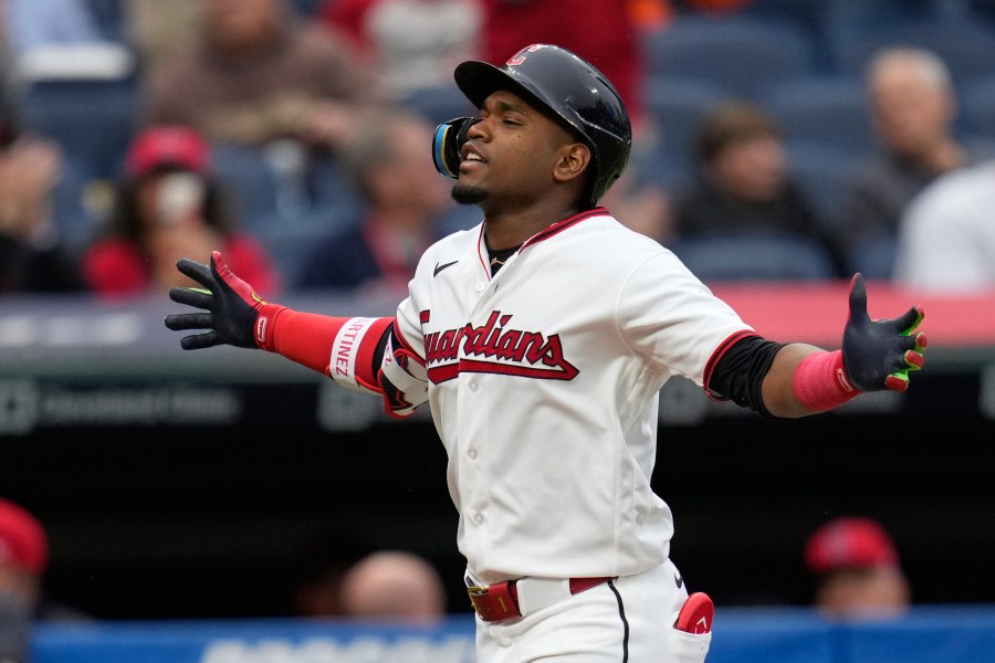 angel-martinez-homers,-guardians-top-angels-3-2