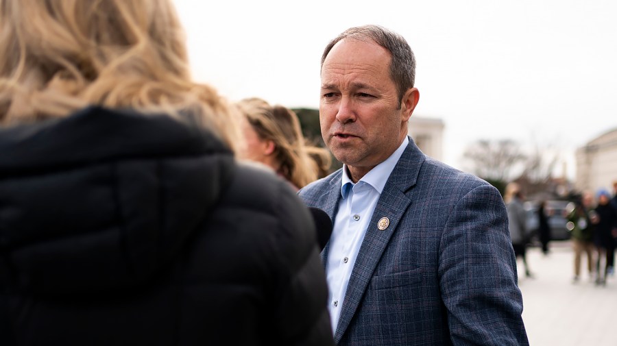 house-republicans-more-optimistic-about-midterm-chances-after-‘seismic’-court-rulings