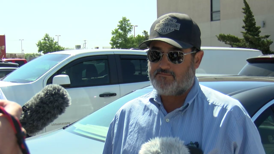 former-kansas-mayor-turns-himself-in-at-wichita-ice-office