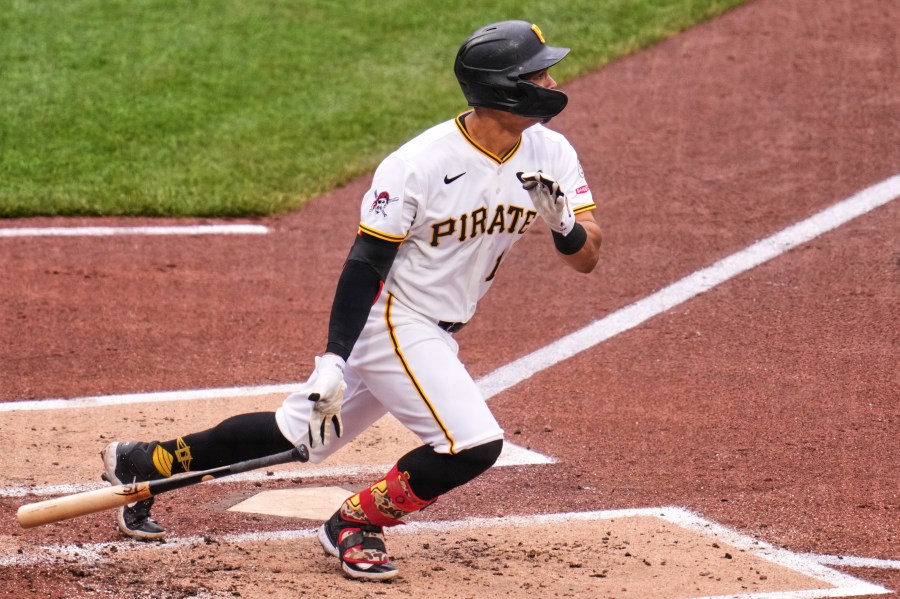rodriguez-drives-in-two-runs-as-pirates-top-rockies-7-2