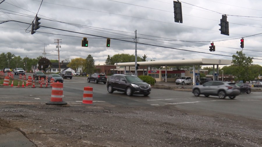 construction-project-brings-detours-in-howland
