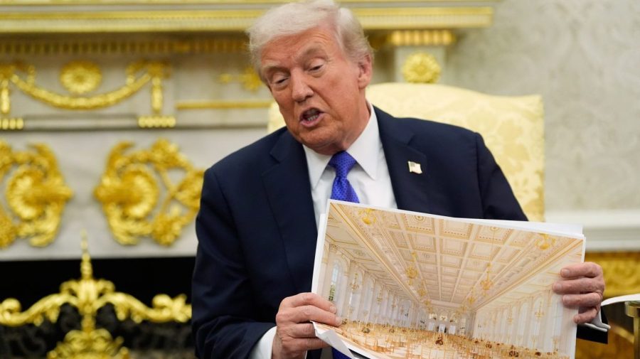 trump-sets-targeted-opening-for-white-house-ballroom-for-september-2028