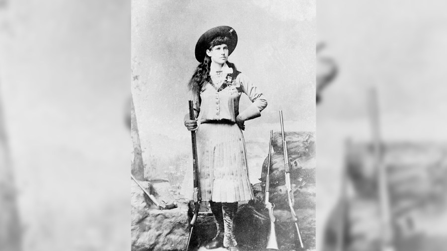 the-legacy-of-annie-oakley,-a-true-american-folk-hero