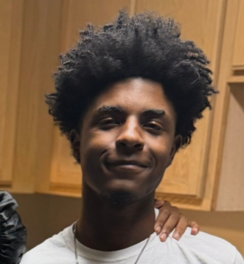 family:-after-teen-fatally-shot,-gunman-photographed-victim,-posted-to-social-media