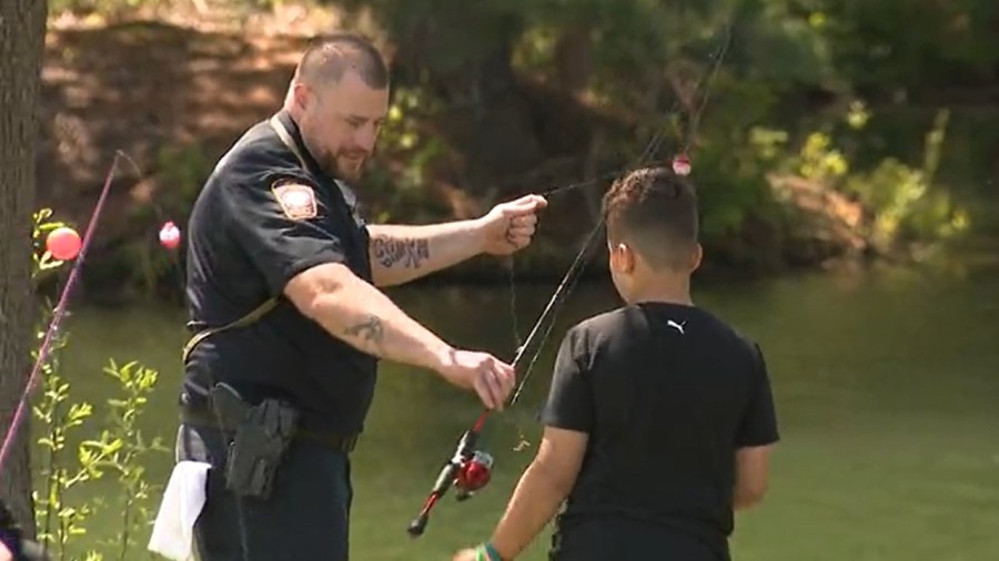 cops-and-bobbers-trip-gets-students-out-in-nature,-teaches-fishing-skills