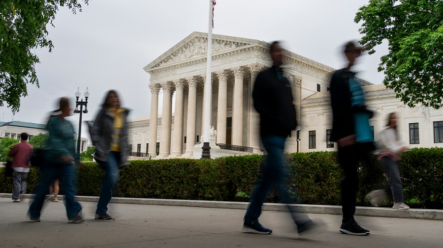 supreme-court-declines-to-restore-virginia-democrats’-congressional-map