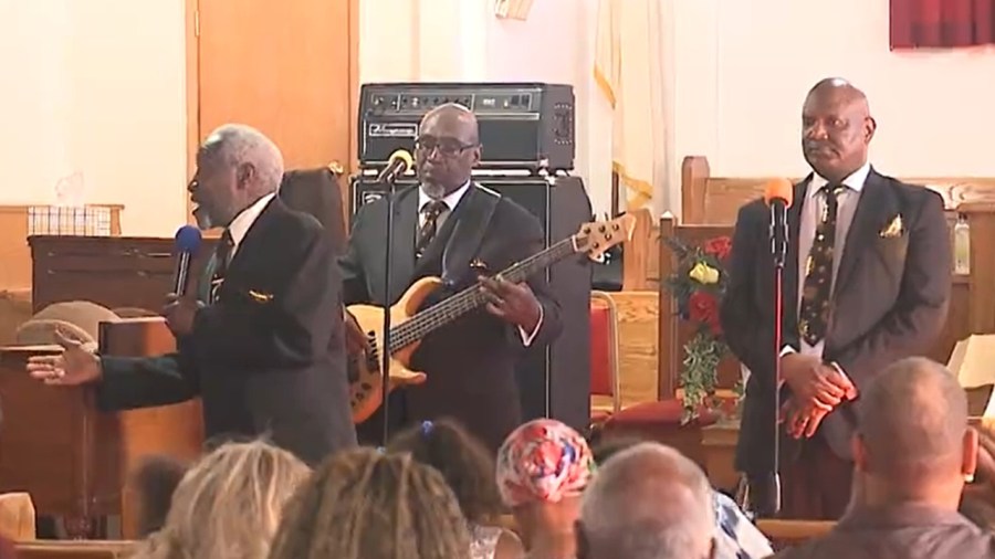 traveling-musical-worship-groups-celebrates-49-years-at-local-chapel