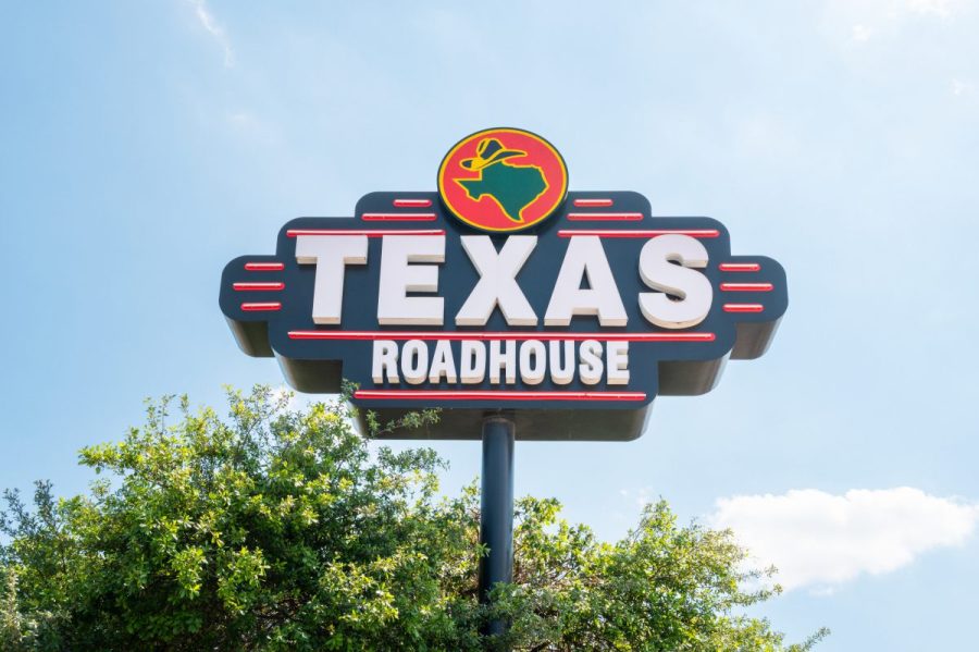 texas-roadhouse-increases-menu-prices:-how-much-more-does-it-cost-to-dine?