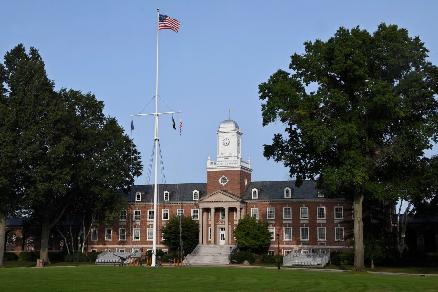 watch-live:-president-trump-to-deliver-coast-guard-academy-commencement-speech-in-connecticut