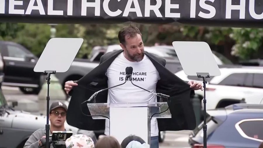 ‘the-pitt’-star-noah-wyle-pushes-for-healthcare-worker-support-in-washington,-dc.