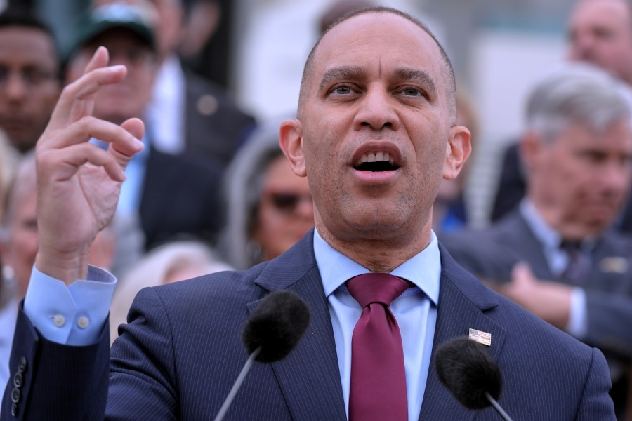 republicans-call-off-vote-on-iran-war-resolution-that-was-on-the-verge-of-passing