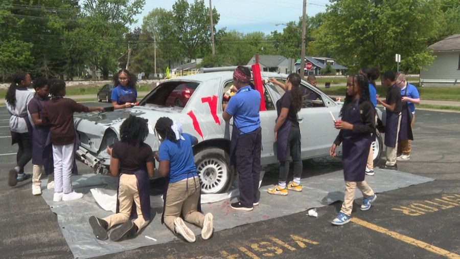 5th-grade-class-paints-car-for-canfield-fair-demolition-derby