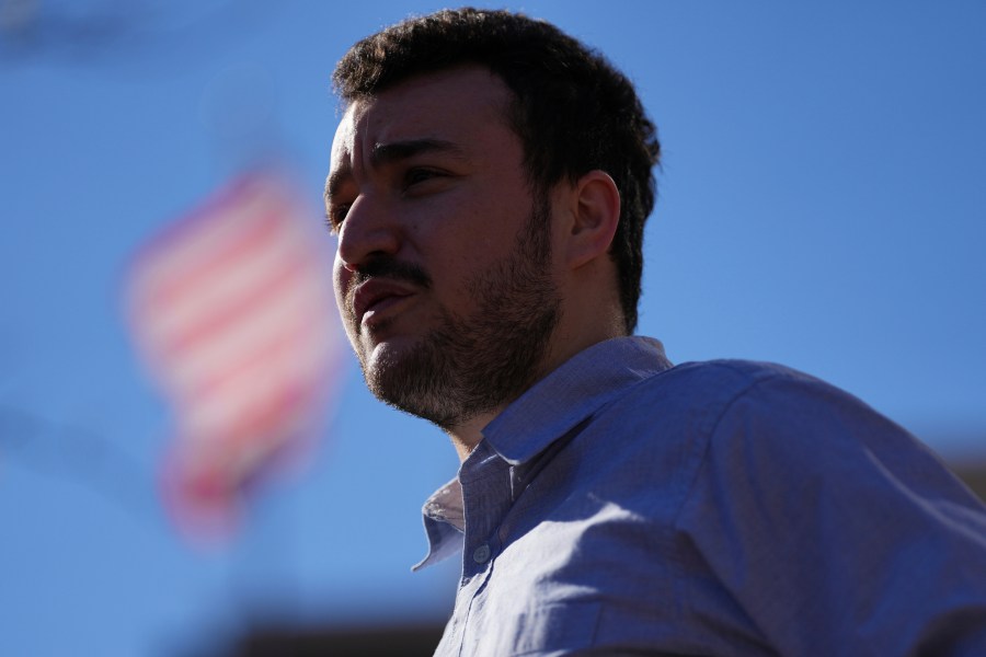 pro-palestinian-activist-mahmoud-khalil-wants-supreme-court-to-weigh-in-on-deportation-fight