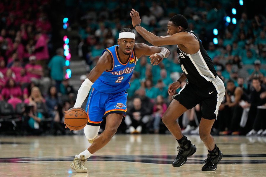thunder-tops-spurs-123-108-for-2-1-series-lead