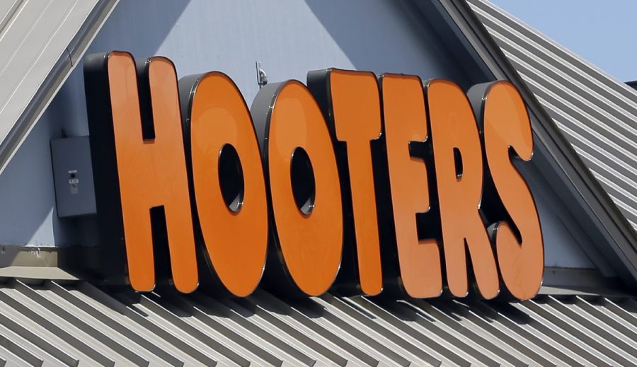 hooters-aims-to-rebrand-as-family-friendly-restaurant