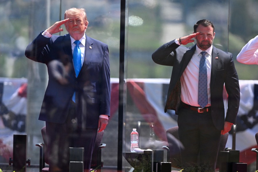 travel-industry-worries-after-trump-administration-reiterates-threat-to-sanctuary-city-airports
