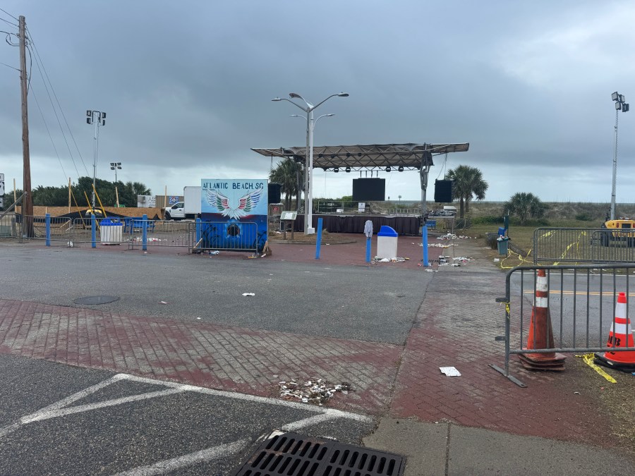 19-people-hurt,-three-hospitalized-in-atlantic-beach-stampede