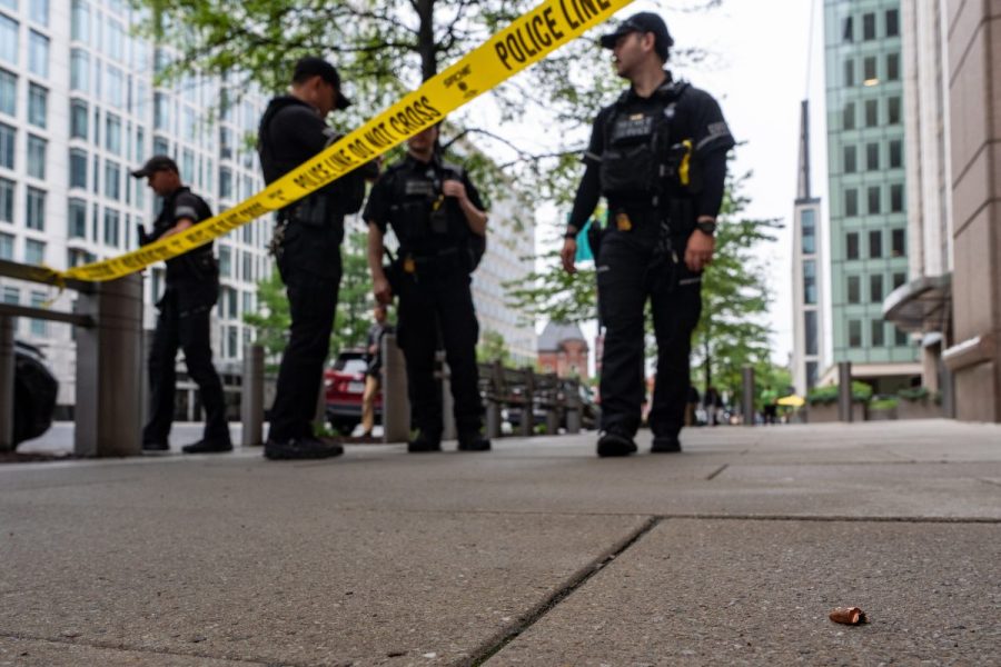 bystander-in-serious-condition-after-fatal-shooting-near-white-house-checkpoint