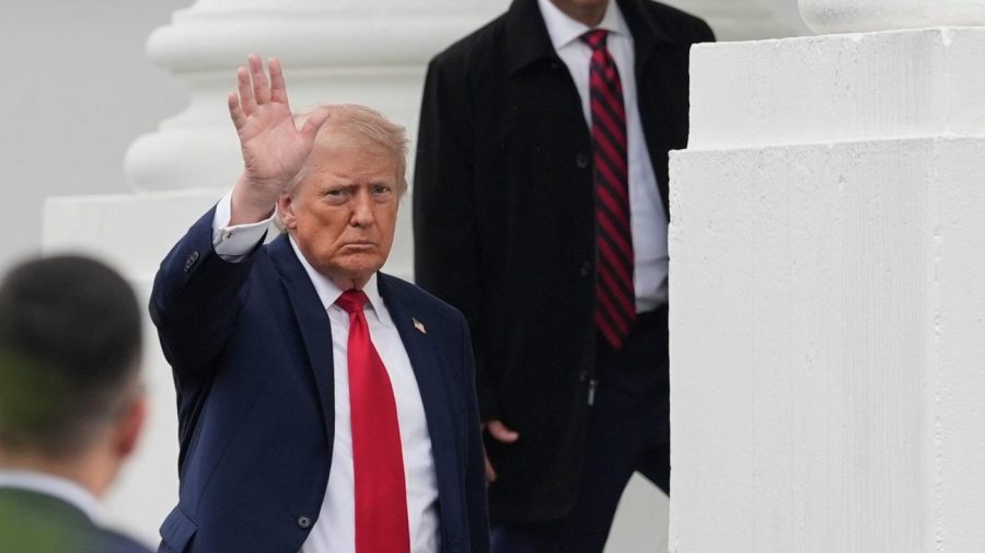 trump-headed-to-walter-reed-for-medical-exam