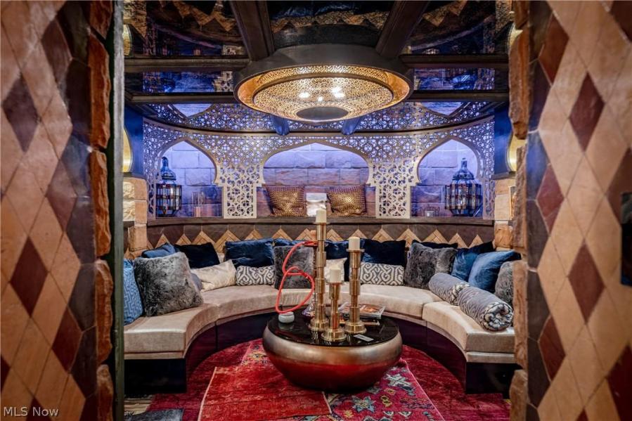 $5.95-million-historic-ohio-mansion-with-hookah-lounge,-harley-on-zillow-gone-wild