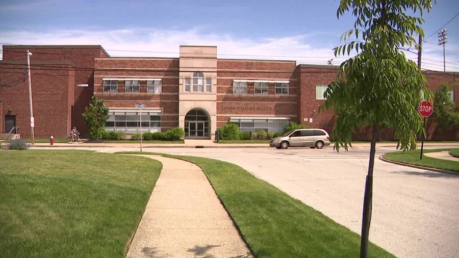 ohio-school-to-offer-gym-to-6th-graders-after-initially-excluding-it-from-schedules