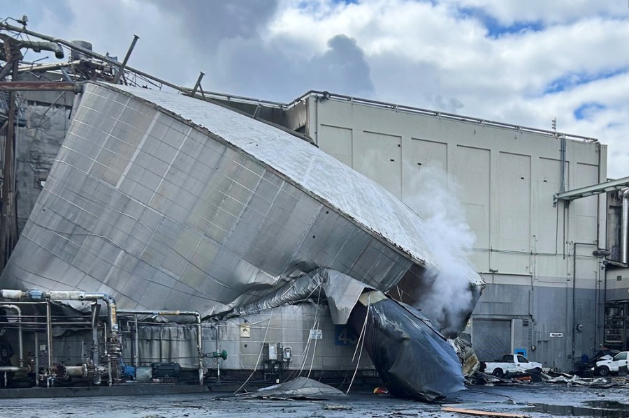 9-still-unaccounted-for-after-deadly-chemical-implosion-at-washington-packaging-facility