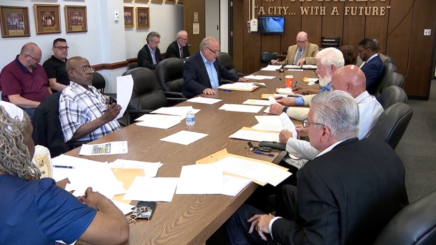 warren-councilwoman-introduces-ordinance-to-permanently-ban-data-centers