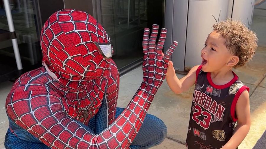 superheroes-stop-at-akron-children’s-hospital
