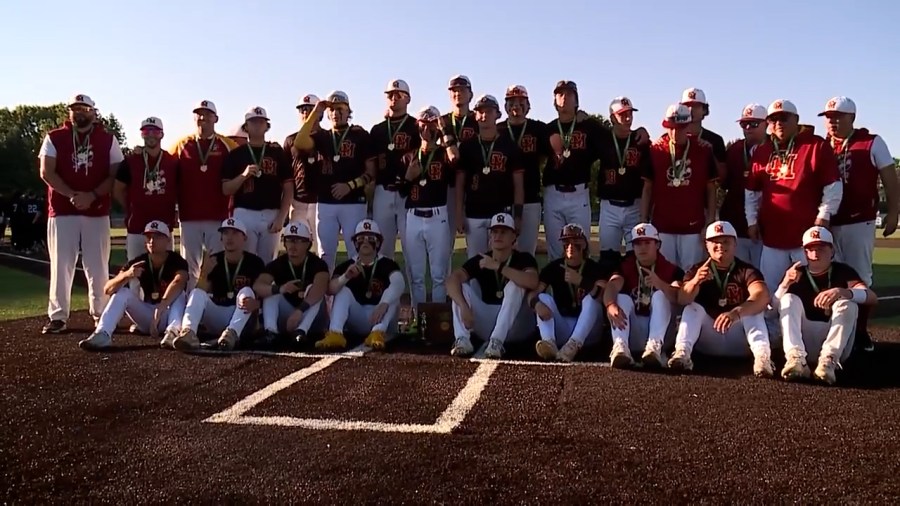 cardinal-mooney-captures-second-straight-district-title