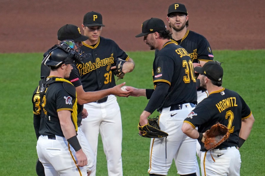 skenes-loses-3rd-straight-start,-cubs-sink-pirates-7-2