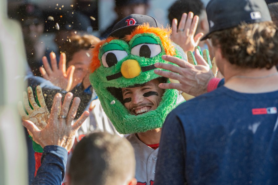 wong,-duran-propel-red-sox-to-victory-over-guardians