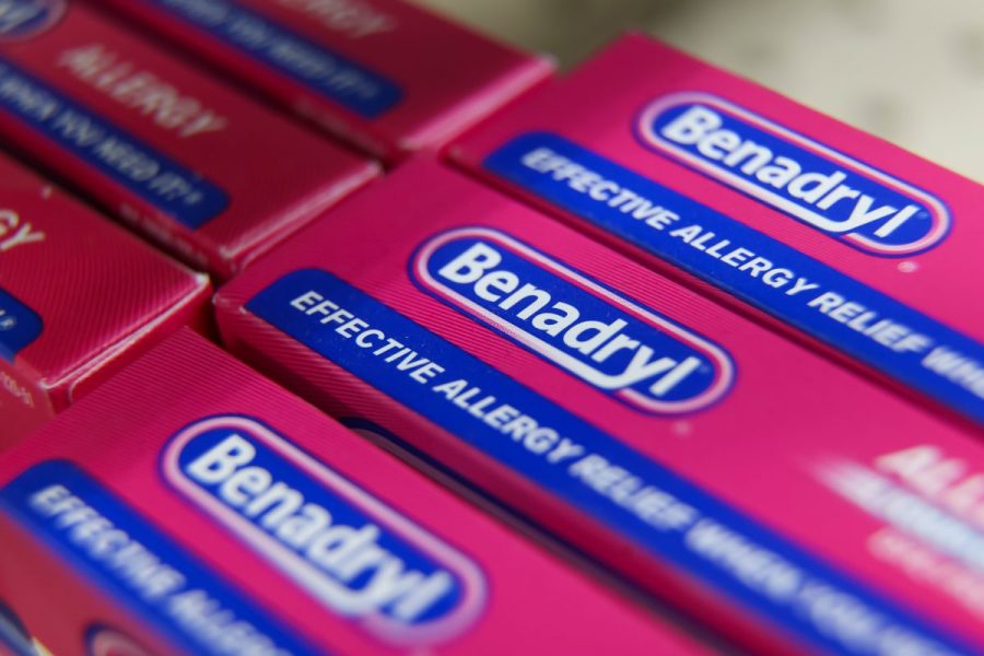 doctors-issue-warning-over-reemerging-‘benadryl-challenge’-that’s-sending-kids-to-the-hospital