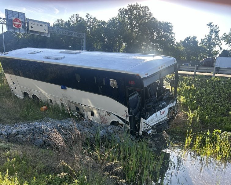 driver-in-deadly-virginia-bus-crash-charged-with-involuntary-manslaughter