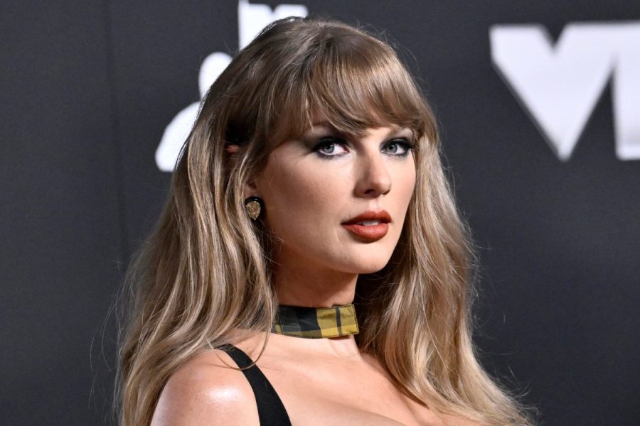 taylor-swift-releasing-new-original-song-for-‘toy-story’:-here’s-when