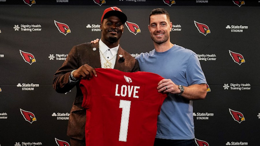 sports-agent-from-cardinal-mooney-honored-with-award