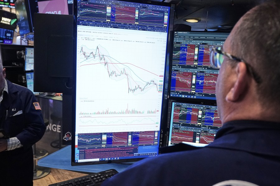 oil-prices-climb-back-toward-$100,-and-us-stocks-halt-their-record-breaking-rally