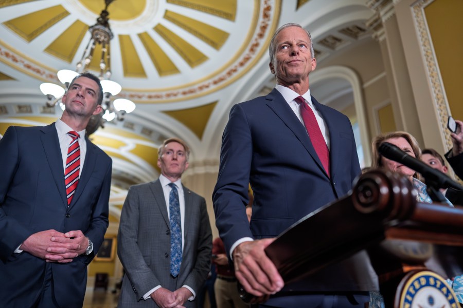 senate-begins-voting-on-funding-immigration-enforcement-after-trump’s-settlement-fund-is-dropped