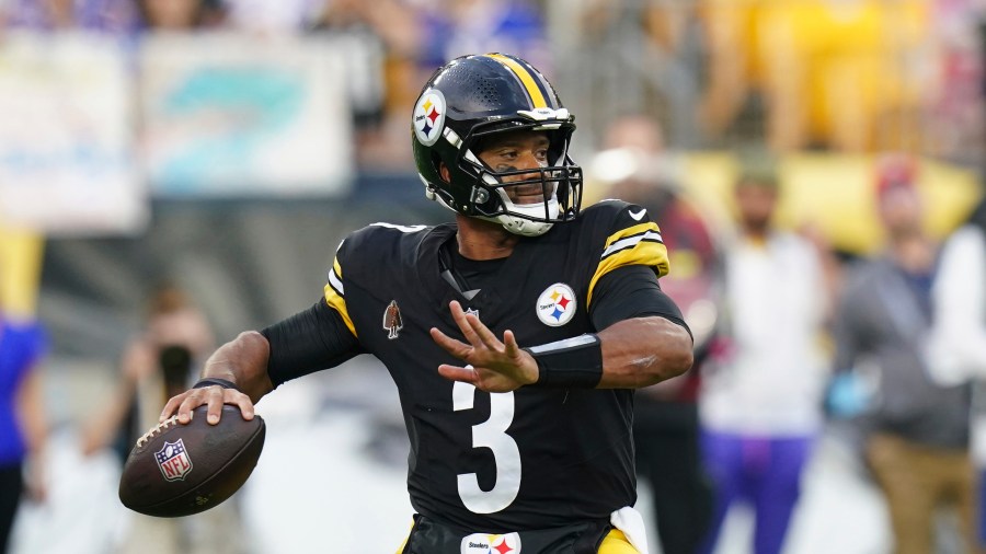 former-steelers-qb-officially-retires-from-the-nfl