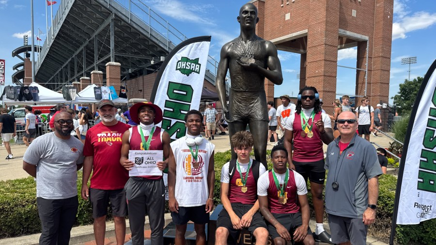 cardinal-mooney-relay-team-captures-state-title