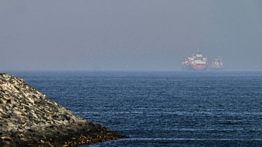 us-military-shoots-down-4-iranian-drones-heading-toward-strait-of-hormuz