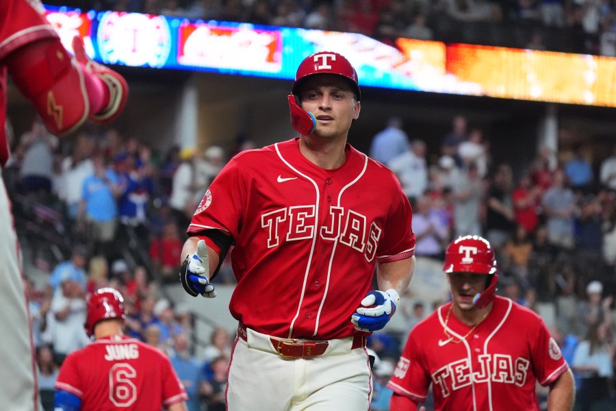 corey-seager-homers-as-rangers-top-guardians-3-2