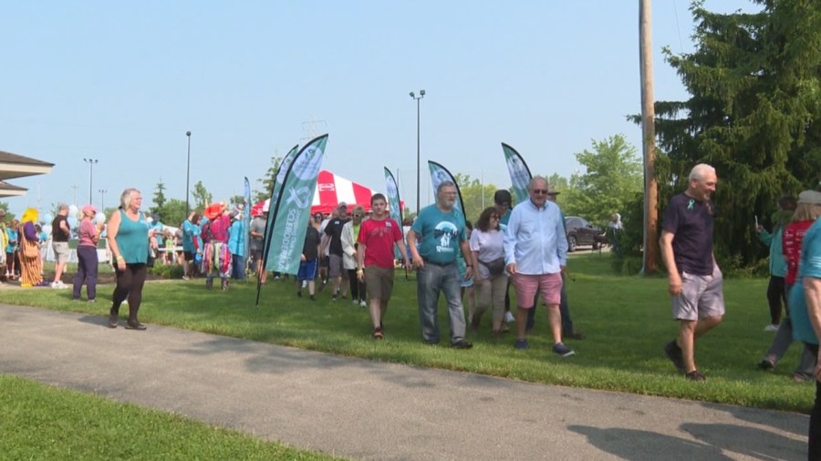 annual-scleroderma-walk-raises-money,-awareness-to-fight-rare-autoimmune-disease