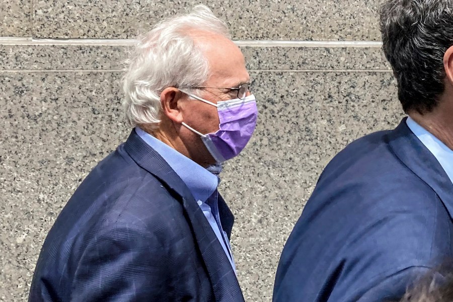 trump-issued-pardon-to-former-republican-congressman-convicted-of-insider-trading