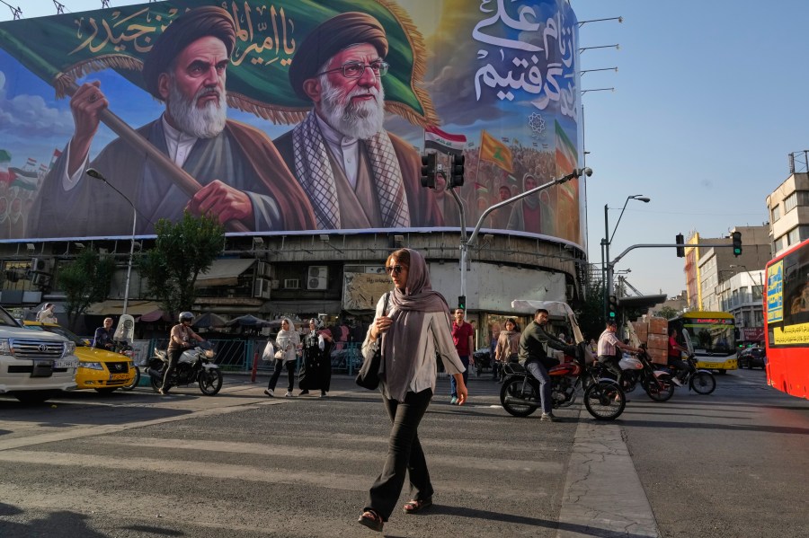 israel-strikes-beirut’s-southern-suburbs-days-after-ceasefire-agreement