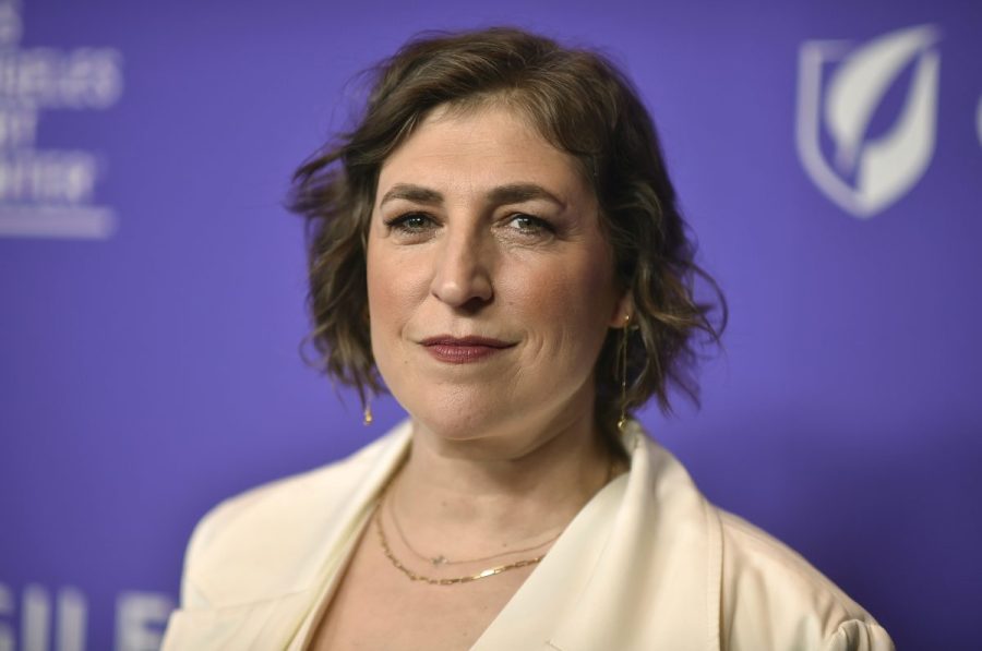 actress-mayim-bialik-shares-her-‘nightmare’-experience-with-a-glp-1