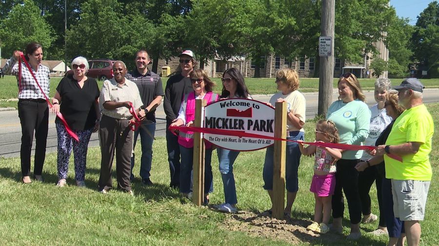 ribbon-cut-on-new-park-signs-in-struthers