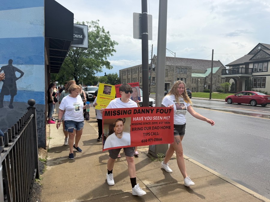 ‘have-you-seen-me?’-families-of-missing-people-march-through-west-columbus