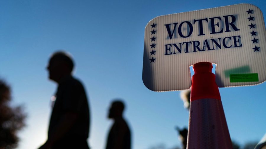 democrats-hold-10-point-lead-over-gop-on-congressional-ballot:-poll 